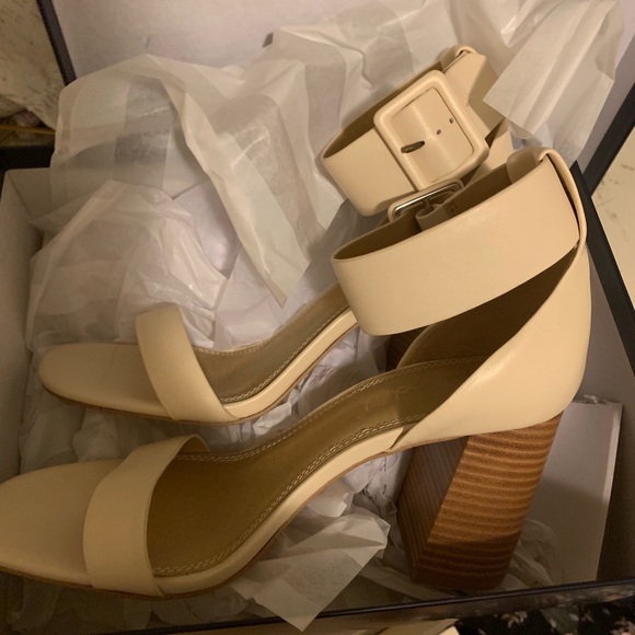 Splendid Siri Stack Block Sandal - Picture 6 of 8